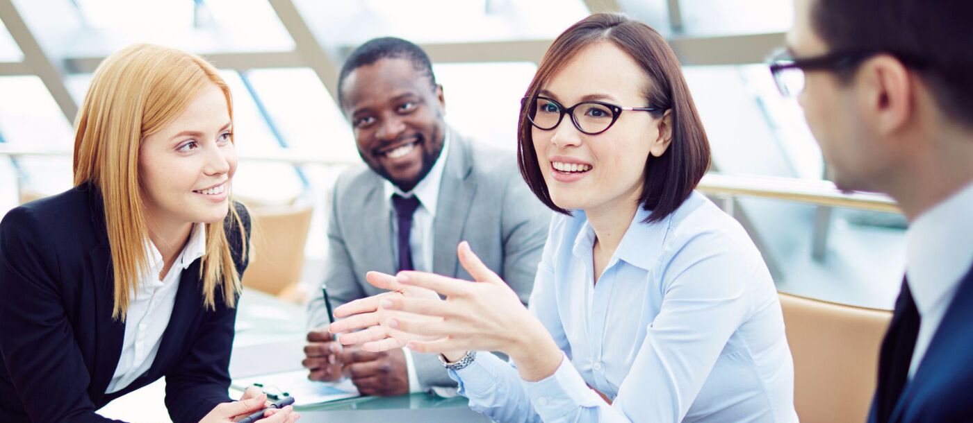 Teilnehmende wenden ihr neuerworbenes Kommunikationswissen an